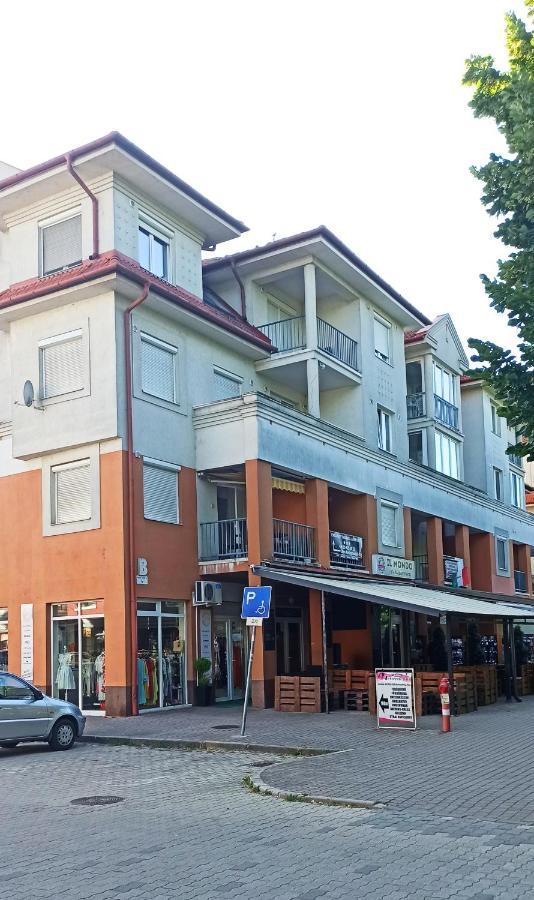 Premium Apartman Hajdúszoboszló Exterior foto